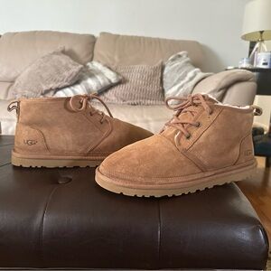 Mens UGG Boots size 10,43
